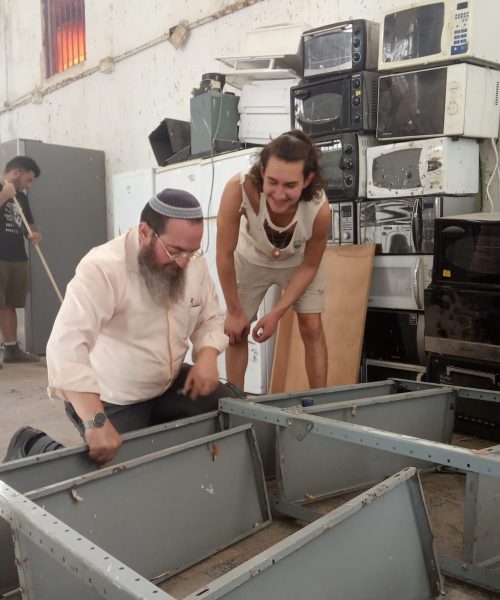 התנדבות 13-10 02