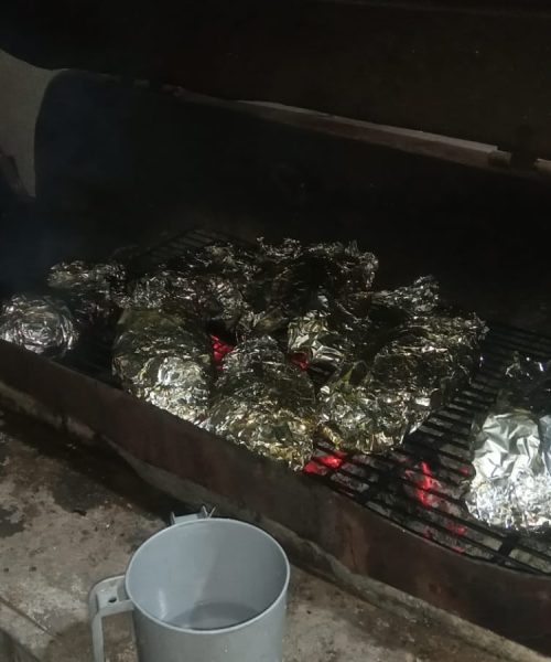 על האש דגים
